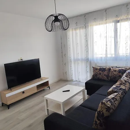 Spacious 2-bedroom Near Dragonul Rosu * 부쿠레슈티